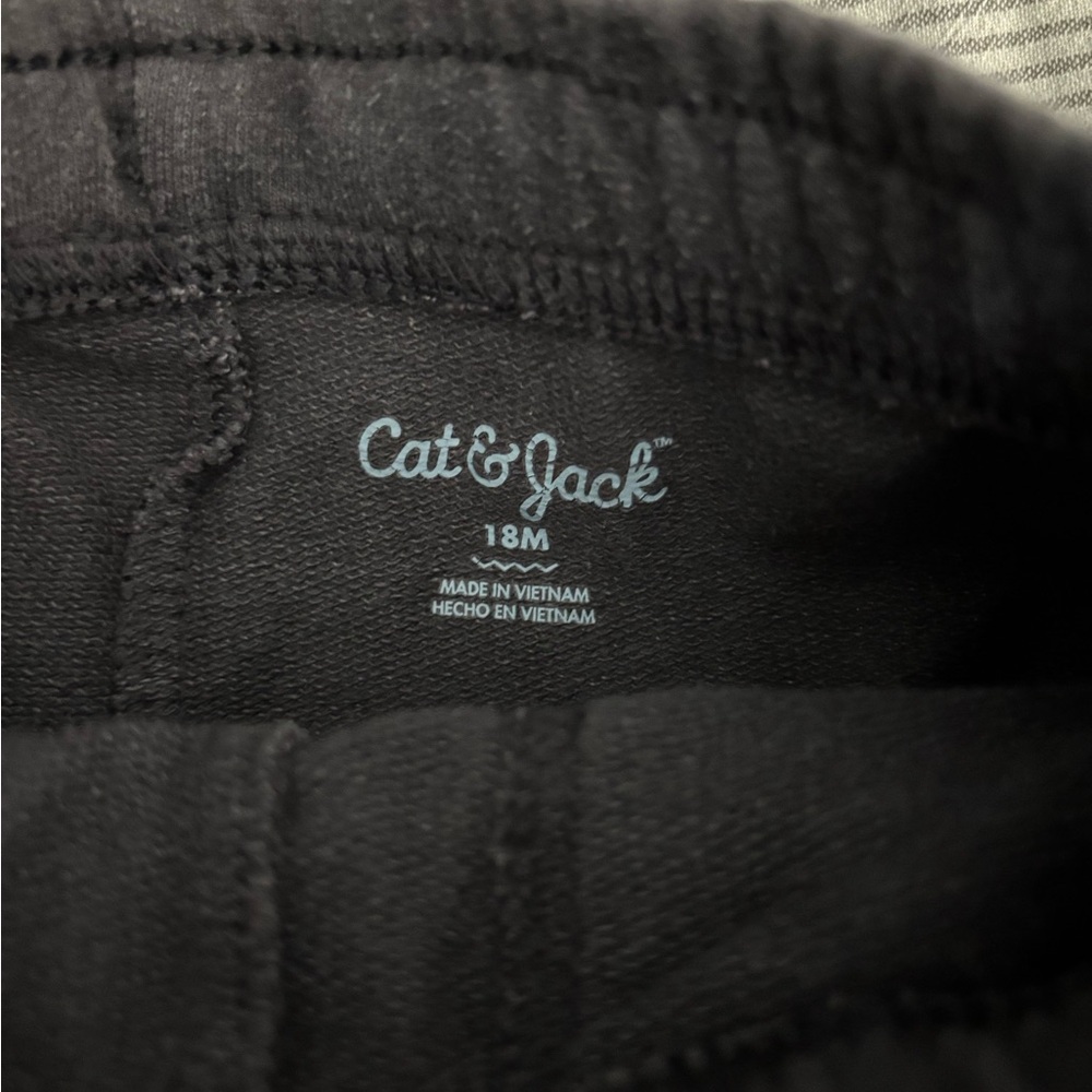 Cat & Jack toddler boys 4 pants bundle - Picture 6 of 7